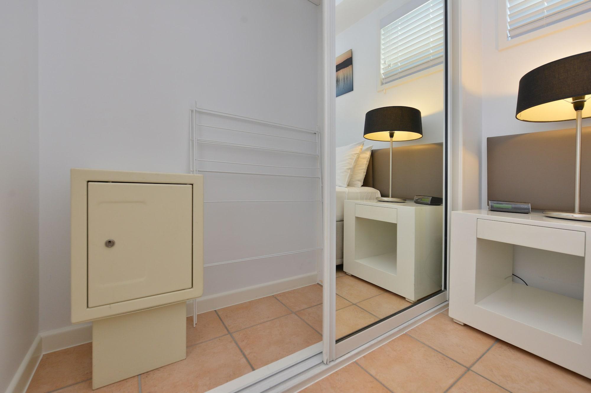 Port Douglas Apartments - Adults Only Oasis Kültér fotó