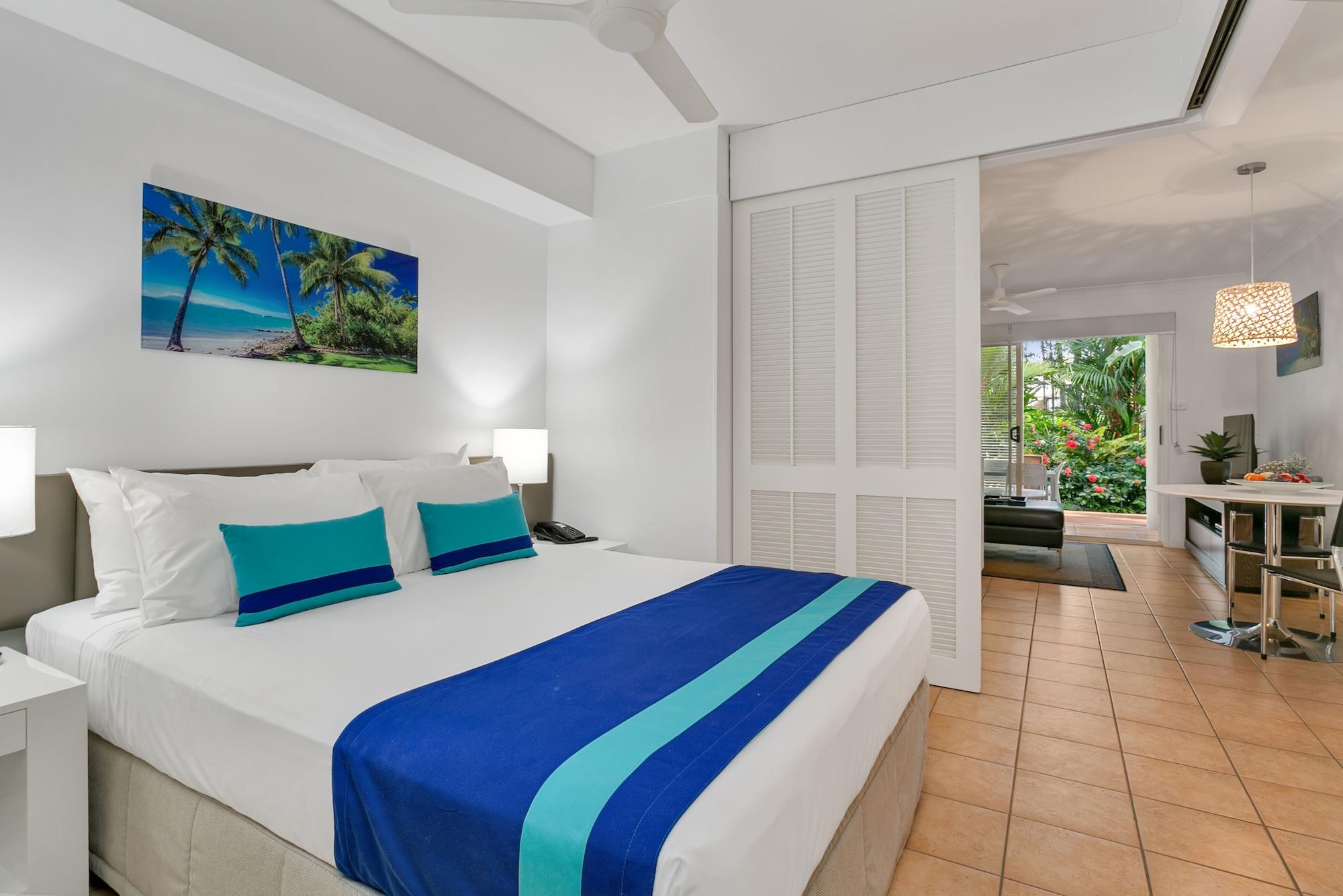 Port Douglas Apartments - Adults Only Oasis Kültér fotó