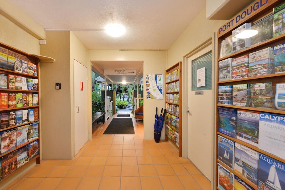Port Douglas Apartments - Adults Only Oasis Kültér fotó