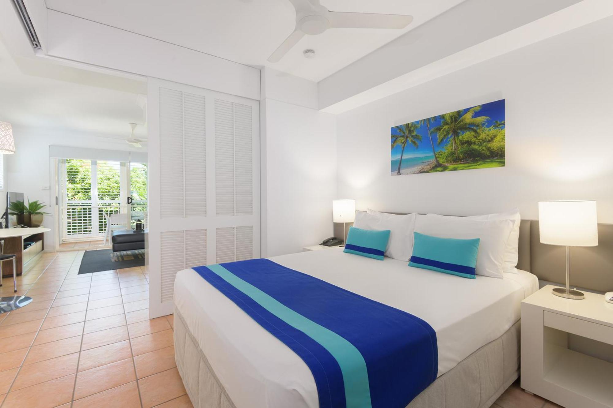Port Douglas Apartments - Adults Only Oasis Kültér fotó